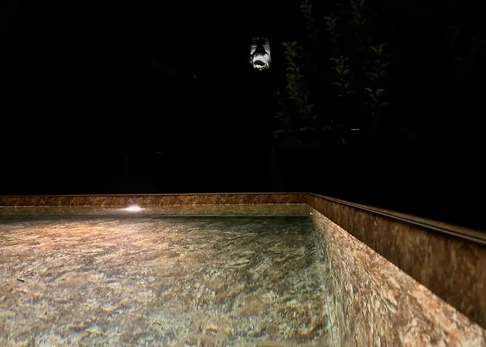 River's View Private Swimming Pool & Citycenter On Foot *